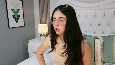 Scarlett Petrova online show from 9, 5, 2026