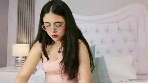 Scarlett Petrova online show from 11, 5, 2026
