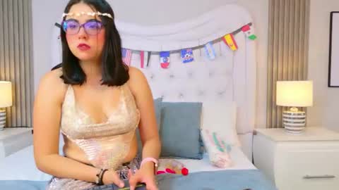 Scarlett Petrova online show from 27, 6, 2026