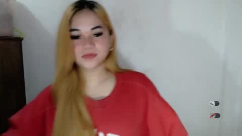 Snapshot of scarletvamp chatting on 3, 10, 2025 scarletvamp online show from 3, 10, 2025