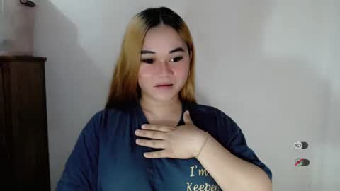 Snapshot of scarletvamp chatting on 21, 10, 2025 scarletvamp online show from 21, 10, 2025