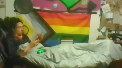 Snapshot of schnico chatting on 3, 10, 2025 schmidti online show from 3, 10, 2025