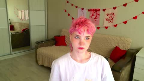 Snapshot of school_love chatting on 17, 9, 2025 Rina online show from 17, 9, 2025