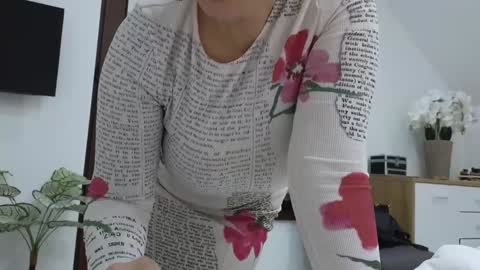 Snapshot of schoolteach chatting on 22, 12, 2025 cindy desire online show from 22, 12, 2025