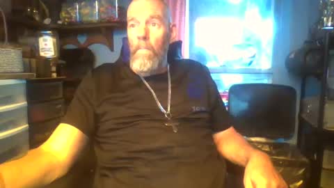 Snapshot of schroederjohn887 chatting on 19, 10, 2025 schroederjohn887 online show from 19, 10, 2025