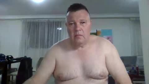 Snapshot of scoobs71 chatting on 13, 11, 2025 Scoobs online show from 13, 11, 2025