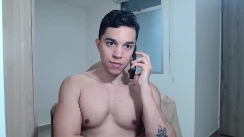 Snapshot of scott_brasher1 chatting on 21, 1, 2025 Twitter Scott brasher1 Instagram Camiloestuardo2 online show from 21, 1, 2025