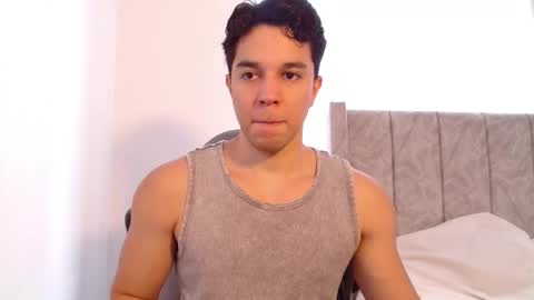 Snapshot of scott_brasher1 chatting on 21, 12, 2025 Twitter Scott brasher1 Instagram Camiloestuardo2 online show from 21, 12, 2025