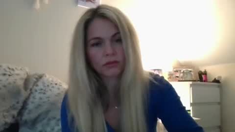 Snapshot of scottishlass1985 chatting on 9, 3, 2026 Scottishlass1985 online show from 9, 3, 2026