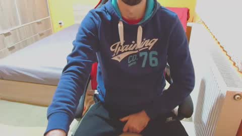 Snapshot of scotty_98 chatting on 7, 1, 2025 scotty_98 online show from 7, 1, 2025