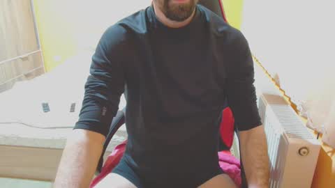 Snapshot of scotty_98 chatting on 12, 1, 2025 scotty_98 online show from 12, 1, 2025