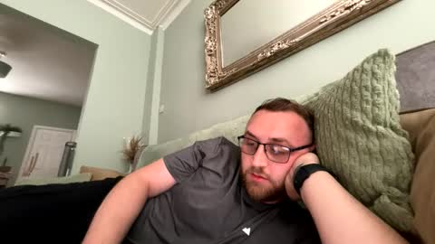 StraightScouse online show from 9, 5, 2026