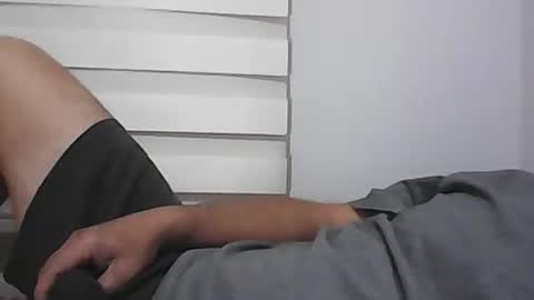 Snapshot of screw2 chatting on 5, 11, 2025 Evren online show from 5, 11, 2025