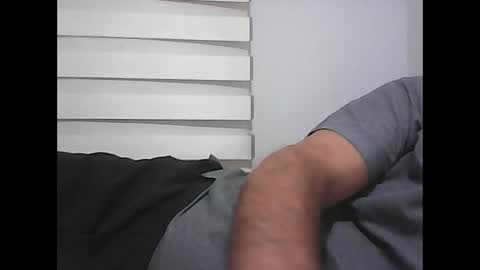 Snapshot of screw2 chatting on 10, 11, 2025 Evren online show from 10, 11, 2025