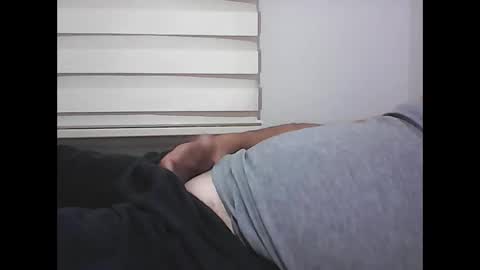 Snapshot of screw2 chatting on 11, 11, 2025 Evren online show from 11, 11, 2025