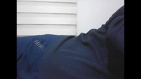 Snapshot of screw2 chatting on 18, 12, 2025 Evren online show from 18, 12, 2025