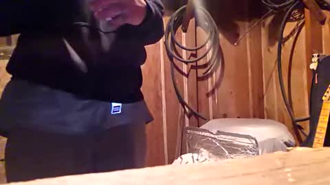 screwnutandbolte online show from 27, 5, 2026