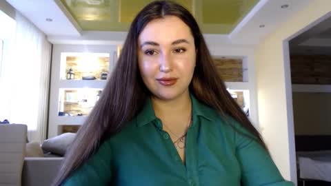 Elizabeth  online show from 6, 12, 2024