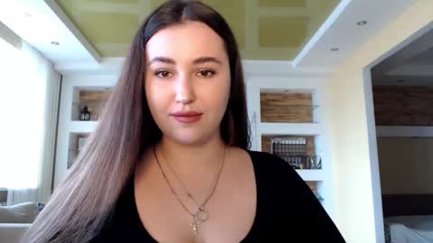 Elizabeth  online show from 13, 12, 2024