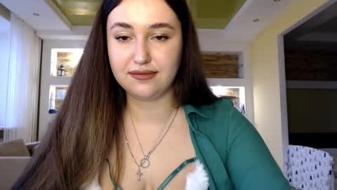 Elizabeth  online show from 31, 12, 2024