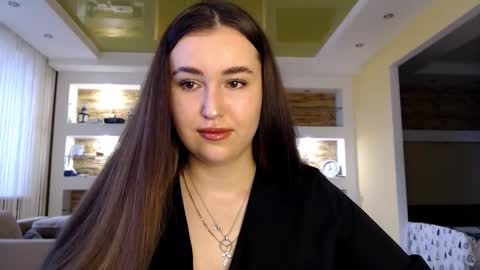 Elizabeth  online show from 8, 1, 2025