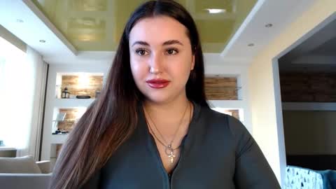 Elizabeth  online show from 4, 3, 2025