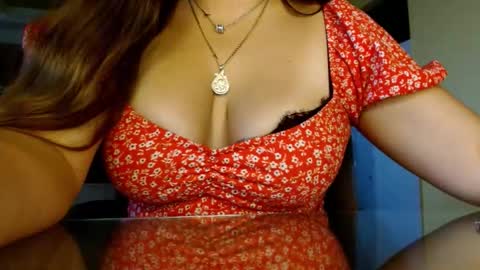 Elizabeth  online show from 24, 11, 2025