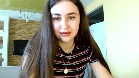 Elizabeth  online show from 29, 4, 2026