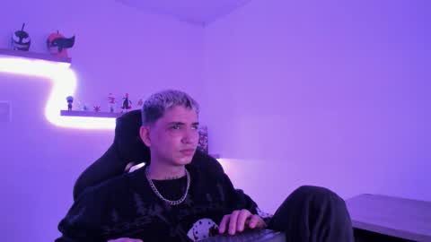 Snapshot of sebas__23 chatting on 9, 11, 2025 Sebastin online show from 9, 11, 2025