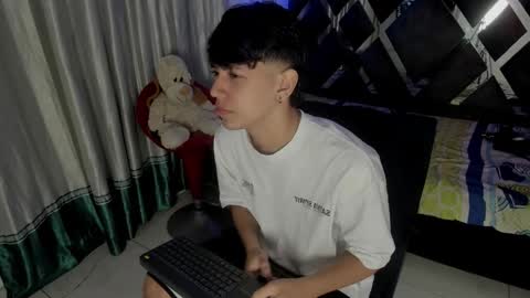 sebas_pretty7 online show from 16, 12, 2025