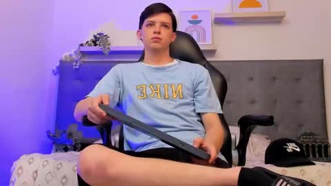 Snapshot of sebastamayo_ chatting on 11, 3, 2026 SEBAS online show from 11, 3, 2026