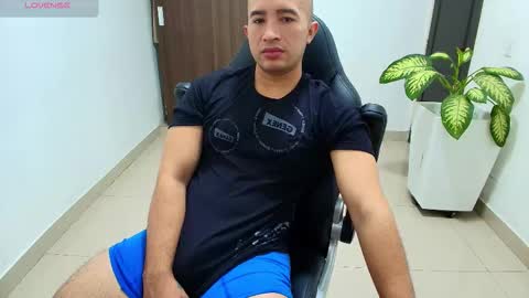 juan  sebastian online show from 6, 11, 2025