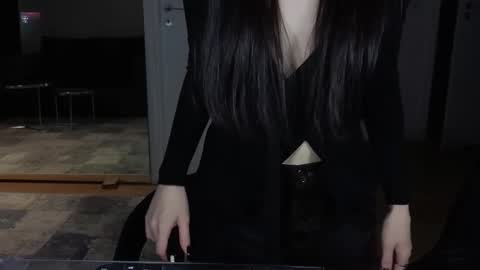 Sara online show from 5, 3, 2026