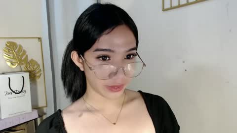 Snapshot of seductive_abia chatting on 4, 7, 2026 JUST CALL ME ABIA online show from 4, 7, 2026