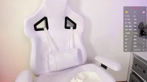 Snapshot of seductive_ava chatting on 14, 11, 2025 Ava online show from 14, 11, 2025