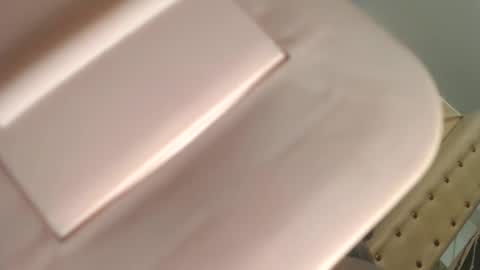 Snapshot of seductivegoddessslut chatting on 26, 11, 2025 Ivy online show from 26, 11, 2025