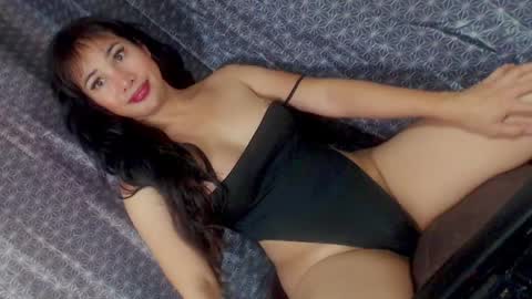Julia Starlette online show from 13, 4, 2026
