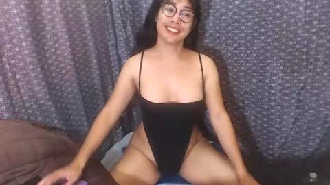 Julia Starlette online show from 23, 7, 2026