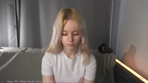 Snapshot of seebunny chatting on 3, 7, 2026 See Its honey bunny im Lana online show from 3, 7, 2026