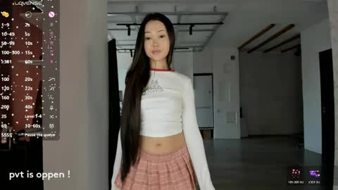 Akira Youri online show from 30, 4, 2026