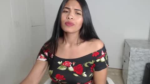 seleena__ online show from 5, 3, 2025