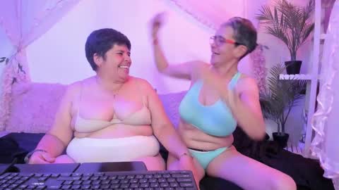 Selena online show from 8, 11, 2025