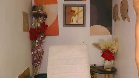 selena_fox2000 online show from 1, 12, 2025
