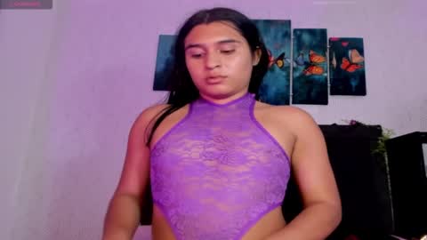 selena_fox7 online show from 13, 9, 2025