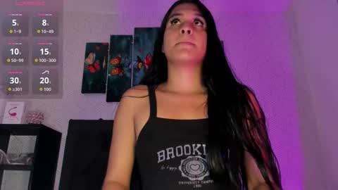 selena_fox7 online show from 12, 10, 2025