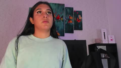 selena_fox7 online show from 19, 10, 2025