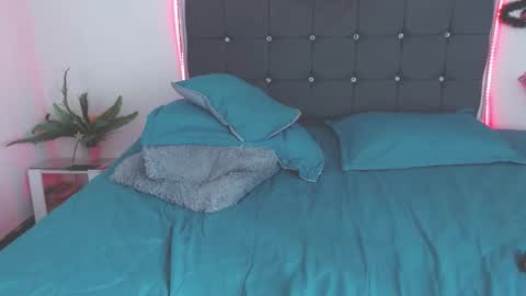 Selena online show from 18, 12, 2024