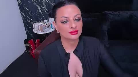 Selene online show from 28, 7, 2026
