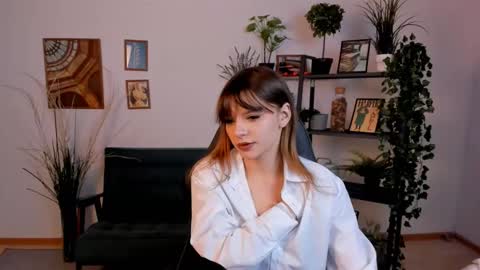 Selena ntmy online show from 28, 2, 2025