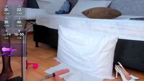  Selena  online show from 23, 12, 2025